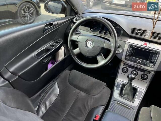 Сірий Фольксваген Пассат, об'ємом двигуна 2 л та пробігом 355 тис. км за 6990 $, фото 29 на Automoto.ua