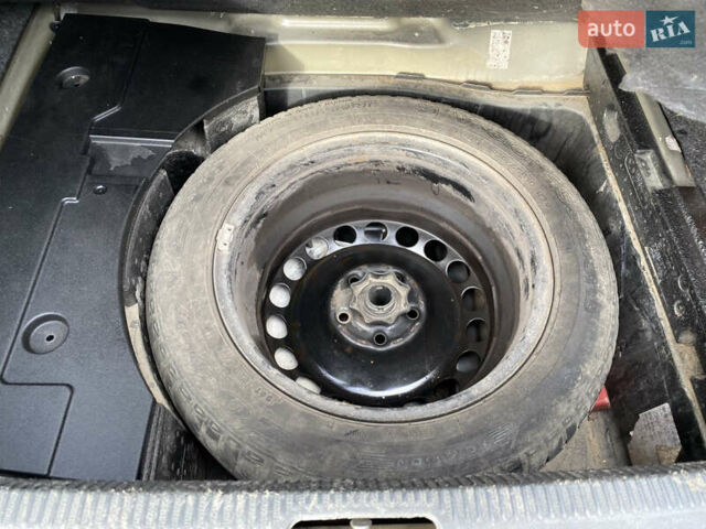 Серый Фольксваген Пассат, объемом двигателя 2 л и пробегом 344 тыс. км за 4999 $, фото 56 на Automoto.ua