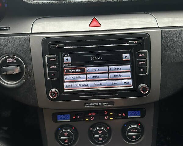 Серый Фольксваген Пассат, объемом двигателя 1.98 л и пробегом 214 тыс. км за 4600 $, фото 11 на Automoto.ua