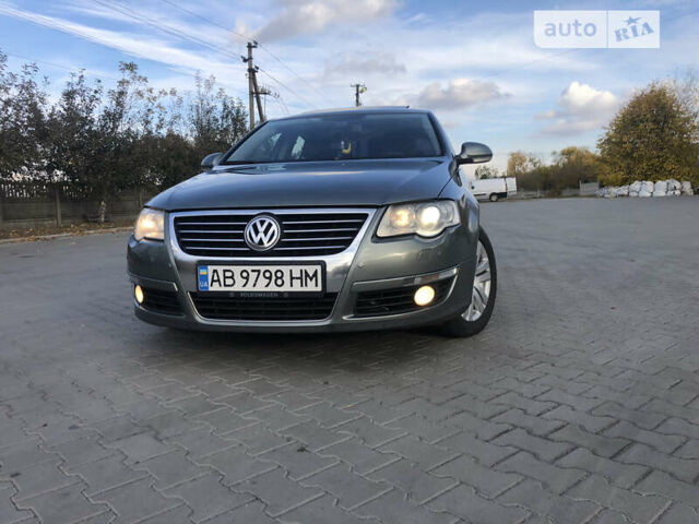 Серый Фольксваген Пассат, объемом двигателя 1.97 л и пробегом 322 тыс. км за 7500 $, фото 1 на Automoto.ua