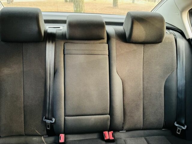 Серый Фольксваген Пассат, объемом двигателя 2 л и пробегом 295 тыс. км за 6800 $, фото 12 на Automoto.ua