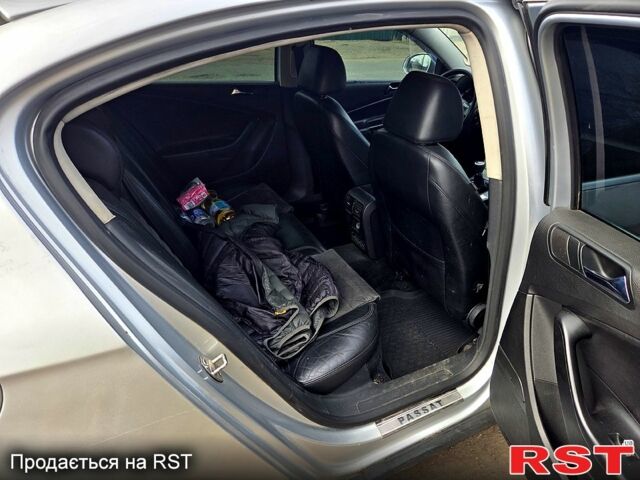 Серый Фольксваген Пассат, объемом двигателя 2 л и пробегом 277 тыс. км за 5500 $, фото 7 на Automoto.ua