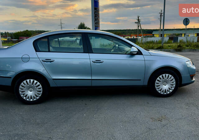 Серый Фольксваген Пассат, объемом двигателя 1.6 л и пробегом 190 тыс. км за 6450 $, фото 11 на Automoto.ua