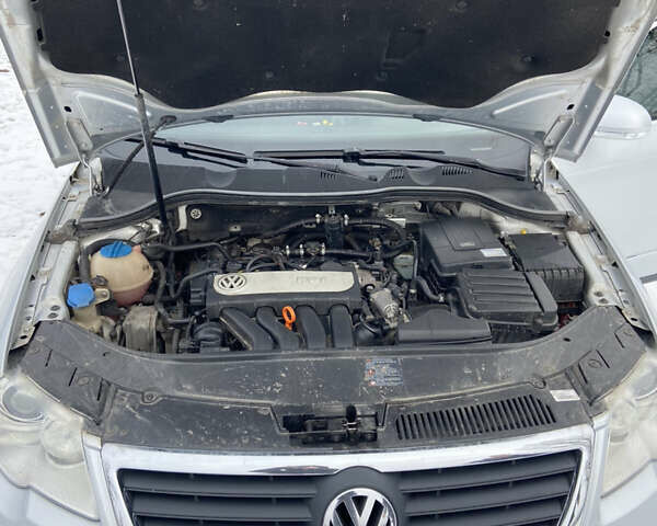 Сірий Фольксваген Пассат, об'ємом двигуна 2 л та пробігом 240 тис. км за 7200 $, фото 28 на Automoto.ua