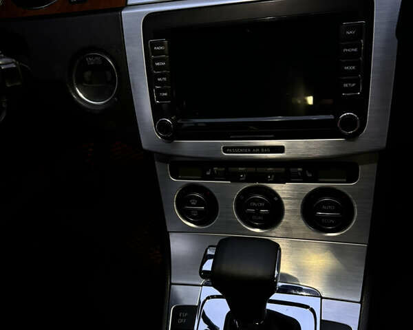 Серый Фольксваген Пассат, объемом двигателя 2 л и пробегом 287 тыс. км за 7600 $, фото 39 на Automoto.ua