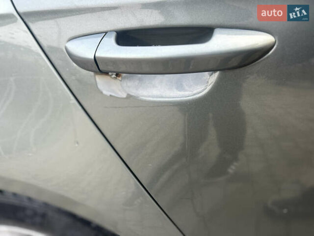 Сірий Фольксваген Пассат, об'ємом двигуна 2 л та пробігом 273 тис. км за 5800 $, фото 4 на Automoto.ua