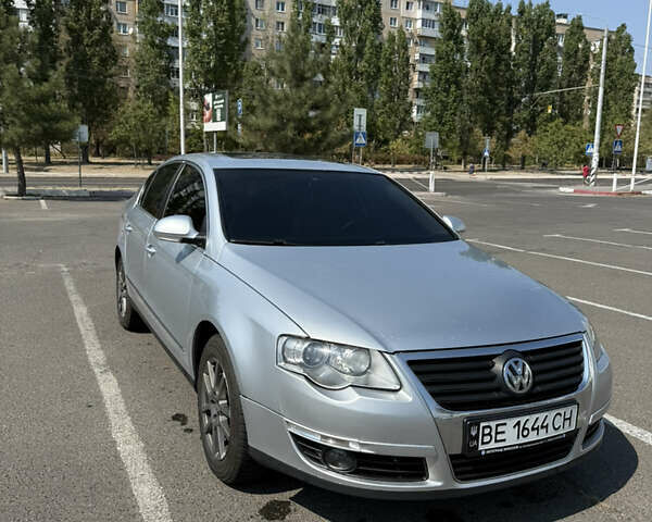 Серый Фольксваген Пассат, объемом двигателя 1.98 л и пробегом 295 тыс. км за 7000 $, фото 5 на Automoto.ua
