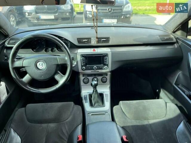 Сірий Фольксваген Пассат, об'ємом двигуна 2 л та пробігом 355 тис. км за 6990 $, фото 31 на Automoto.ua