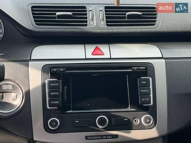 Сірий Фольксваген Пассат, об'ємом двигуна 2 л та пробігом 355 тис. км за 6990 $, фото 41 на Automoto.ua
