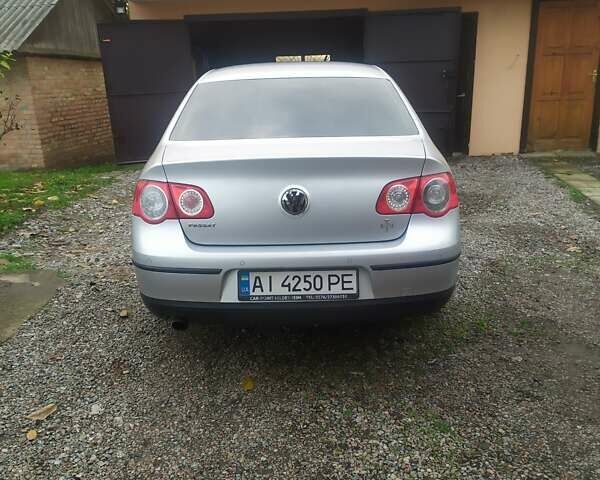 Серый Фольксваген Пассат, объемом двигателя 1.6 л и пробегом 284 тыс. км за 7200 $, фото 6 на Automoto.ua