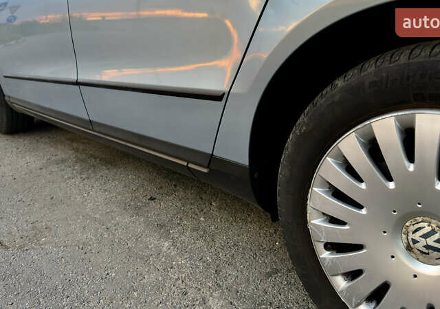 Серый Фольксваген Пассат, объемом двигателя 1.6 л и пробегом 190 тыс. км за 6450 $, фото 6 на Automoto.ua