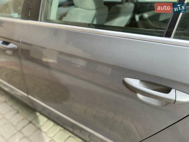 Серый Фольксваген Пассат, объемом двигателя 2 л и пробегом 344 тыс. км за 4999 $, фото 61 на Automoto.ua