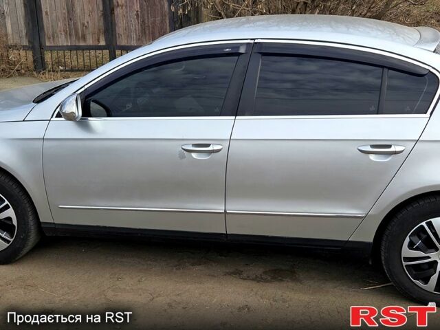 Серый Фольксваген Пассат, объемом двигателя 2 л и пробегом 277 тыс. км за 5500 $, фото 3 на Automoto.ua