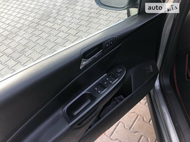 Серый Фольксваген Пассат, объемом двигателя 1.97 л и пробегом 322 тыс. км за 7500 $, фото 10 на Automoto.ua