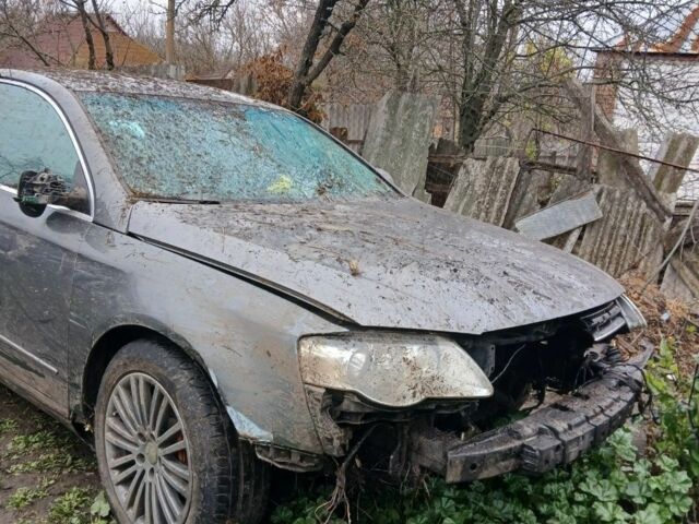 Серый Фольксваген Пассат, объемом двигателя 3 л и пробегом 290 тыс. км за 3200 $, фото 14 на Automoto.ua