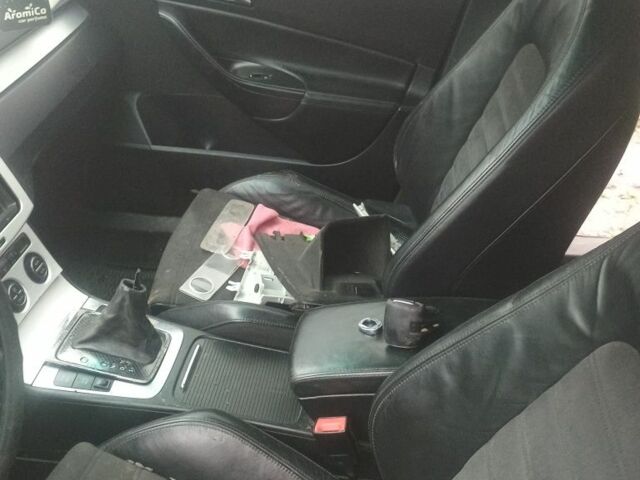 Серый Фольксваген Пассат, объемом двигателя 3 л и пробегом 290 тыс. км за 3200 $, фото 6 на Automoto.ua