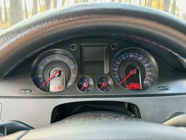 Серый Фольксваген Пассат, объемом двигателя 2 л и пробегом 295 тыс. км за 6800 $, фото 10 на Automoto.ua