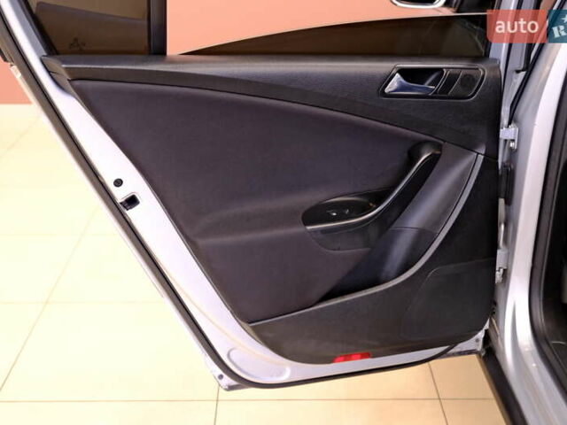 Серый Фольксваген Пассат, объемом двигателя 2 л и пробегом 227 тыс. км за 6900 $, фото 29 на Automoto.ua