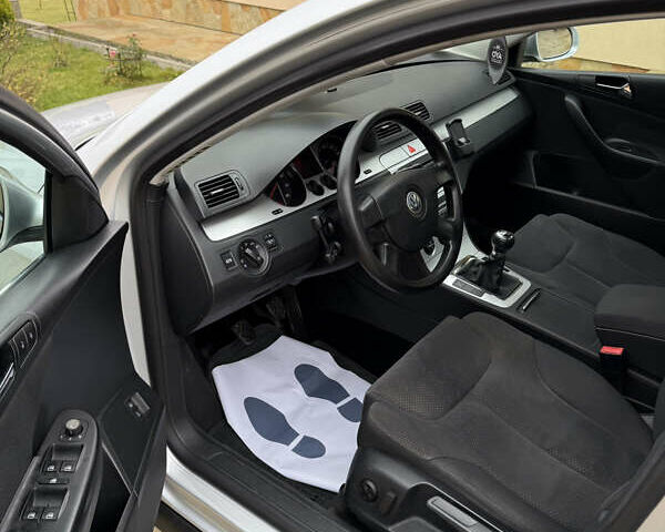 Серый Фольксваген Пассат, объемом двигателя 0 л и пробегом 197 тыс. км за 5700 $, фото 8 на Automoto.ua