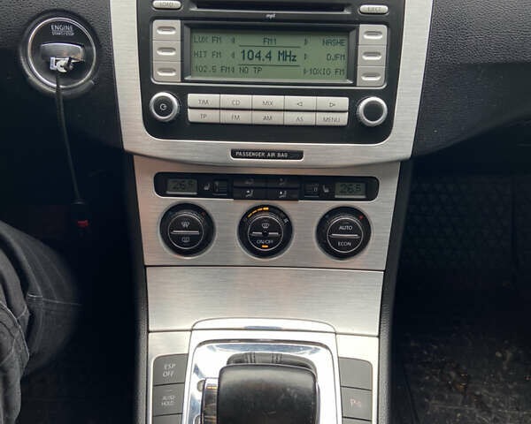 Сірий Фольксваген Пассат, об'ємом двигуна 2 л та пробігом 240 тис. км за 7200 $, фото 27 на Automoto.ua