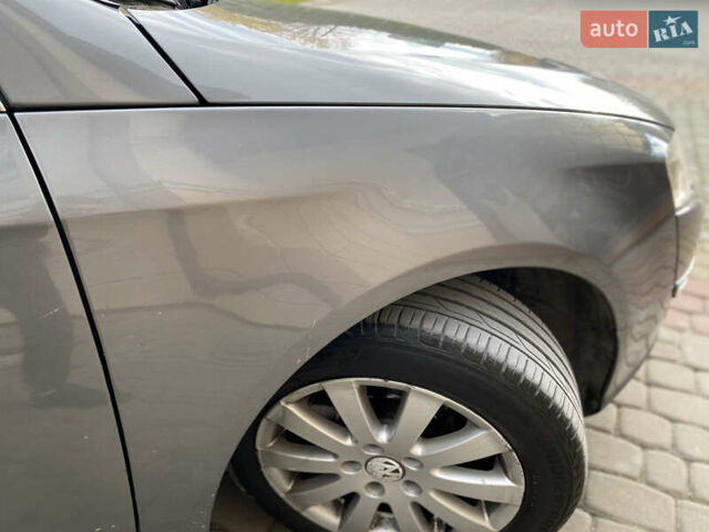 Серый Фольксваген Пассат, объемом двигателя 2 л и пробегом 344 тыс. км за 4999 $, фото 63 на Automoto.ua