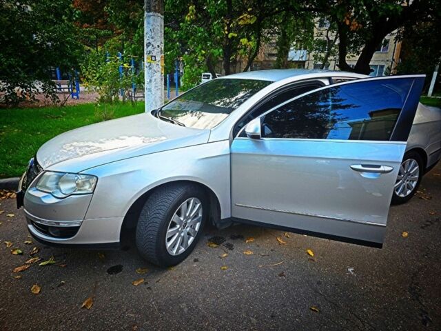 Серый Фольксваген Пассат, объемом двигателя 2 л и пробегом 226 тыс. км за 6300 $, фото 1 на Automoto.ua