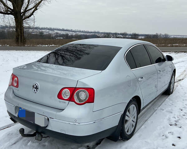 Сірий Фольксваген Пассат, об'ємом двигуна 2 л та пробігом 240 тис. км за 7200 $, фото 5 на Automoto.ua