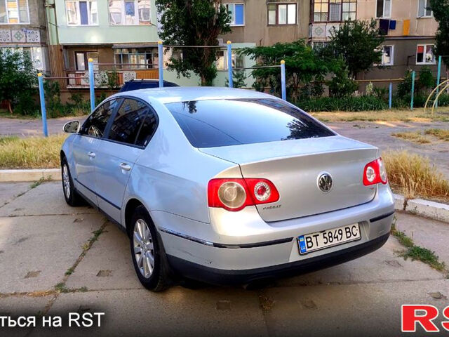 Сірий Фольксваген Пассат, об'ємом двигуна 1.8 л та пробігом 245 тис. км за 5000 $, фото 2 на Automoto.ua