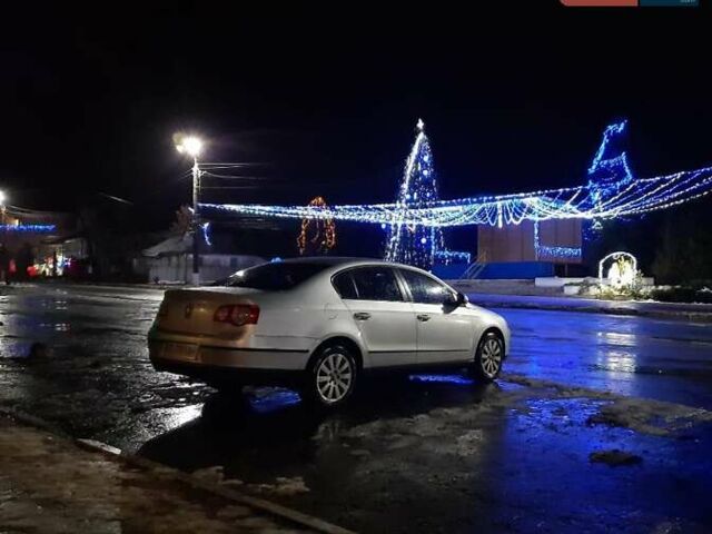 Серый Фольксваген Пассат, объемом двигателя 1.78 л и пробегом 150 тыс. км за 7500 $, фото 3 на Automoto.ua