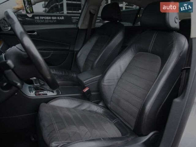 Сірий Фольксваген Пассат, об'ємом двигуна 1.8 л та пробігом 241 тис. км за 6900 $, фото 6 на Automoto.ua