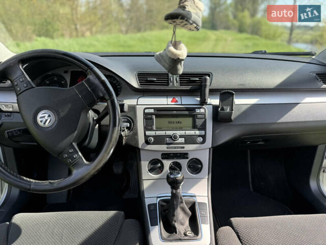 Сірий Фольксваген Пассат, об'ємом двигуна 1.9 л та пробігом 352 тис. км за 6400 $, фото 13 на Automoto.ua