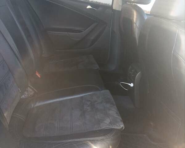 Серый Фольксваген Пассат, объемом двигателя 1.8 л и пробегом 261 тыс. км за 6300 $, фото 18 на Automoto.ua