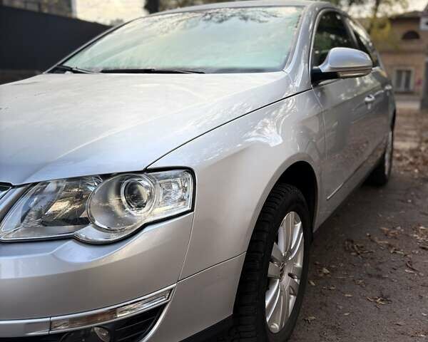 Серый Фольксваген Пассат, объемом двигателя 1.8 л и пробегом 128 тыс. км за 10700 $, фото 11 на Automoto.ua