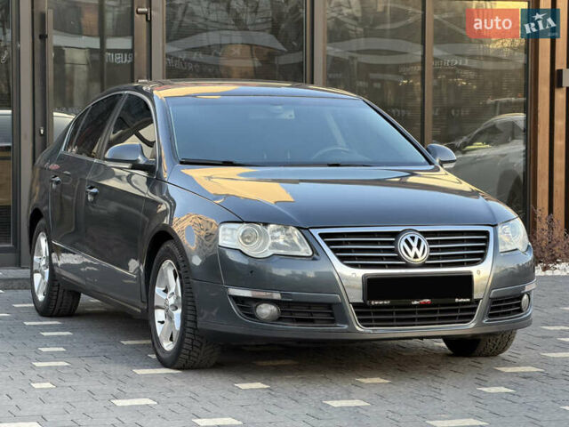 Сірий Фольксваген Пассат, об'ємом двигуна 2 л та пробігом 310 тис. км за 5800 $, фото 7 на Automoto.ua