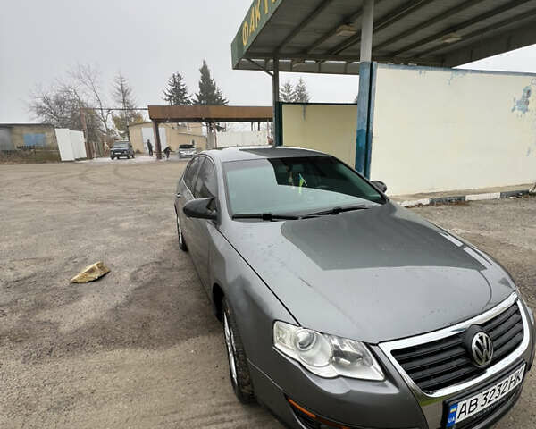 Серый Фольксваген Пассат, объемом двигателя 2 л и пробегом 176 тыс. км за 7000 $, фото 3 на Automoto.ua