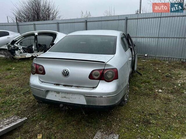 Серый Фольксваген Пассат, объемом двигателя 1.8 л и пробегом 280 тыс. км за 1650 $, фото 4 на Automoto.ua