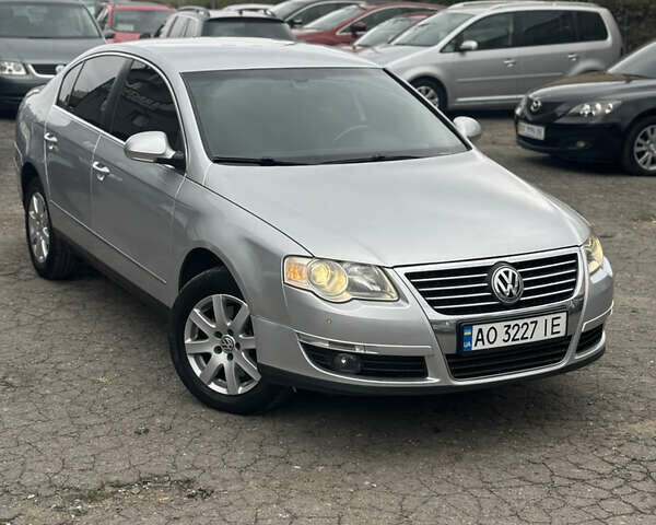 Серый Фольксваген Пассат, объемом двигателя 1.97 л и пробегом 275 тыс. км за 6750 $, фото 46 на Automoto.ua