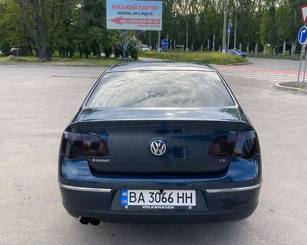Серый Фольксваген Пассат, объемом двигателя 1.8 л и пробегом 230 тыс. км за 6300 $, фото 2 на Automoto.ua