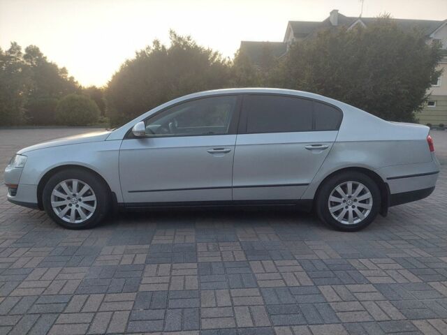 Сірий Фольксваген Пассат, об'ємом двигуна 2 л та пробігом 370 тис. км за 6200 $, фото 3 на Automoto.ua