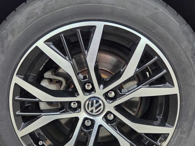 Серый Фольксваген Пассат, объемом двигателя 1.8 л и пробегом 239 тыс. км за 6799 $, фото 19 на Automoto.ua