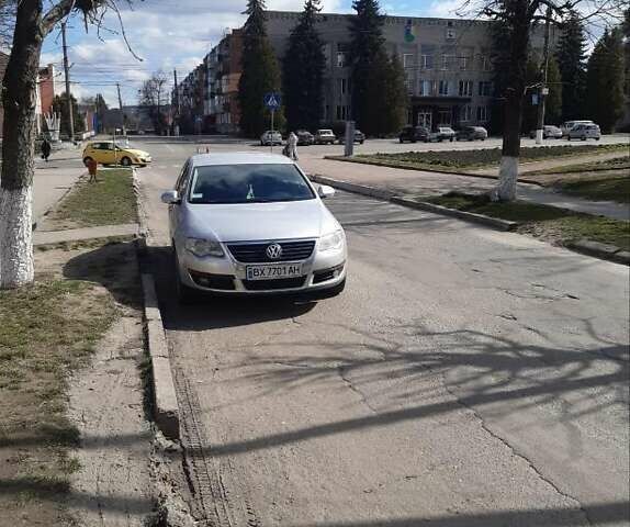 Серый Фольксваген Пассат, объемом двигателя 1.78 л и пробегом 150 тыс. км за 7500 $, фото 2 на Automoto.ua