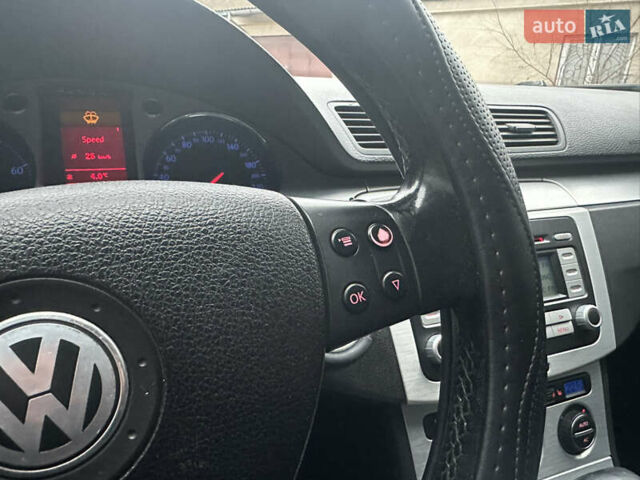 Сірий Фольксваген Пассат, об'ємом двигуна 2 л та пробігом 231 тис. км за 6250 $, фото 25 на Automoto.ua