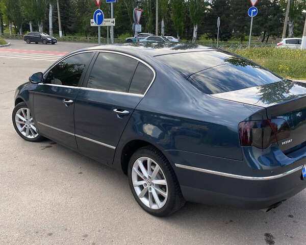 Сірий Фольксваген Пассат, об'ємом двигуна 1.8 л та пробігом 230 тис. км за 7500 $, фото 3 на Automoto.ua