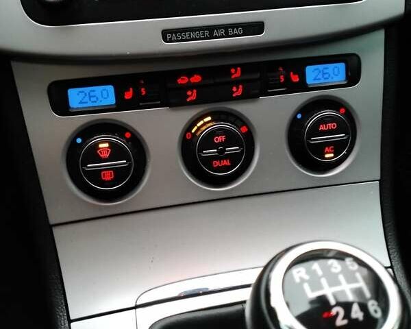 Серый Фольксваген Пассат, объемом двигателя 1.97 л и пробегом 262 тыс. км за 8700 $, фото 20 на Automoto.ua