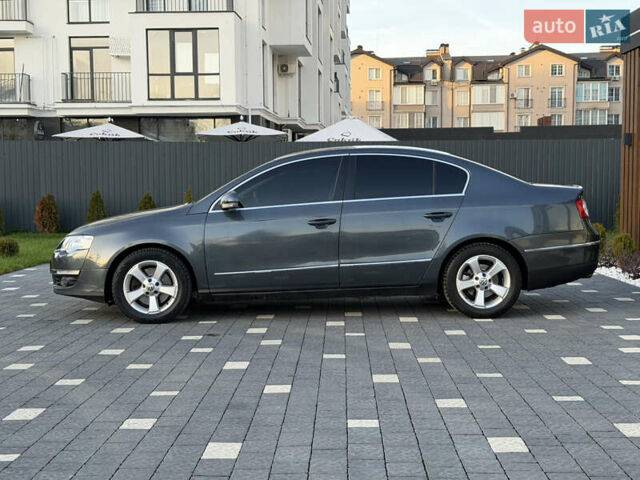 Сірий Фольксваген Пассат, об'ємом двигуна 2 л та пробігом 310 тис. км за 5800 $, фото 3 на Automoto.ua
