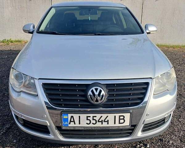 Серый Фольксваген Пассат, объемом двигателя 1.8 л и пробегом 231 тыс. км за 6900 $, фото 1 на Automoto.ua