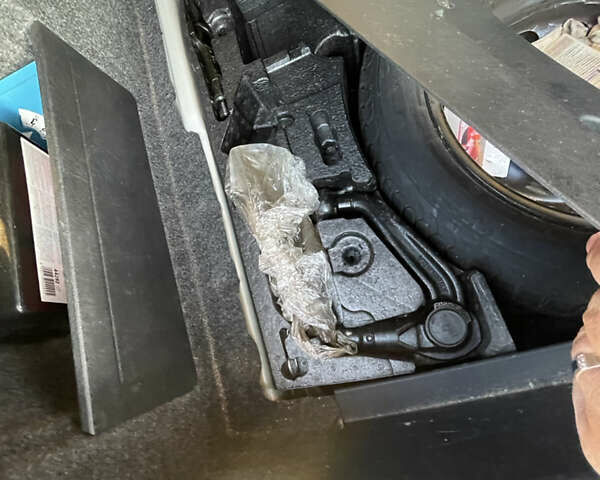 Сірий Фольксваген Пассат, об'ємом двигуна 1.4 л та пробігом 155 тис. км за 6400 $, фото 15 на Automoto.ua