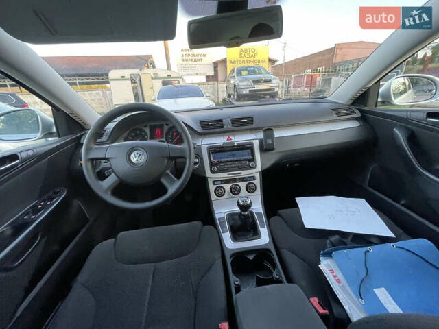 Сірий Фольксваген Пассат, об'ємом двигуна 1.4 л та пробігом 155 тис. км за 6400 $, фото 8 на Automoto.ua