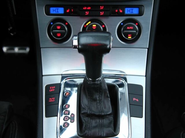 Сірий Фольксваген Пассат, об'ємом двигуна 1.8 л та пробігом 241 тис. км за 6900 $, фото 16 на Automoto.ua