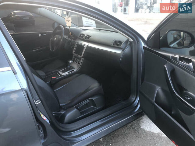 Сірий Фольксваген Пассат, об'ємом двигуна 1.8 л та пробігом 320 тис. км за 5550 $, фото 12 на Automoto.ua